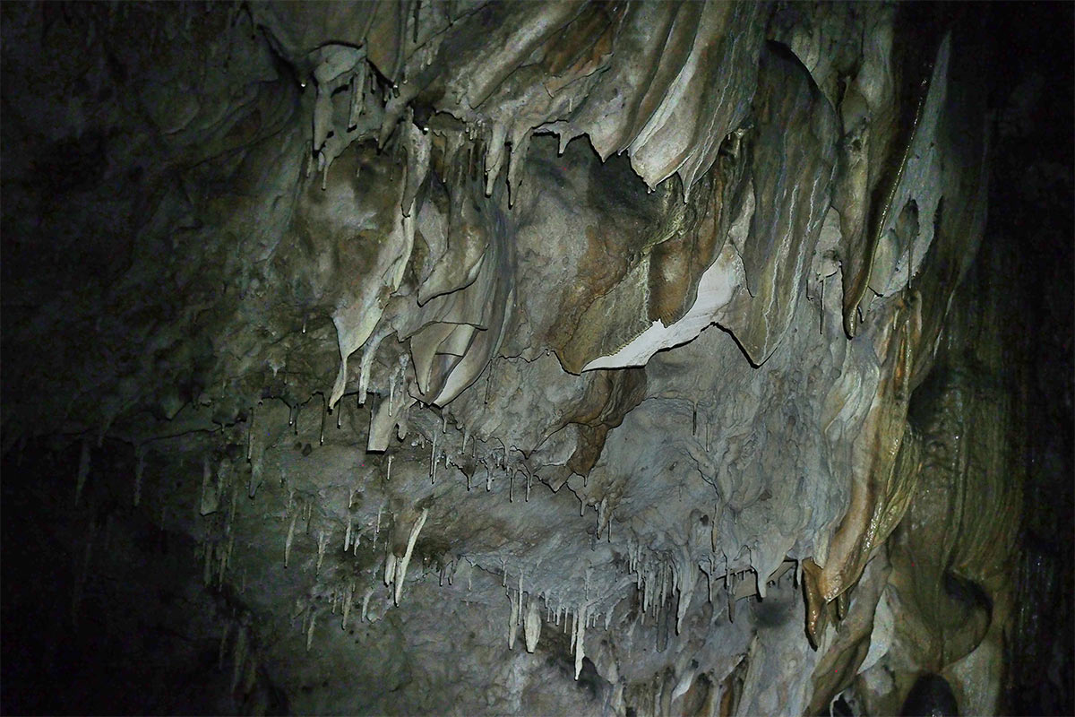 2015 DAV Suhl Höhlenwanderung Fränkische Schweiz Rosenmüllerhöhle (Foto: Manuela Hahnebach)