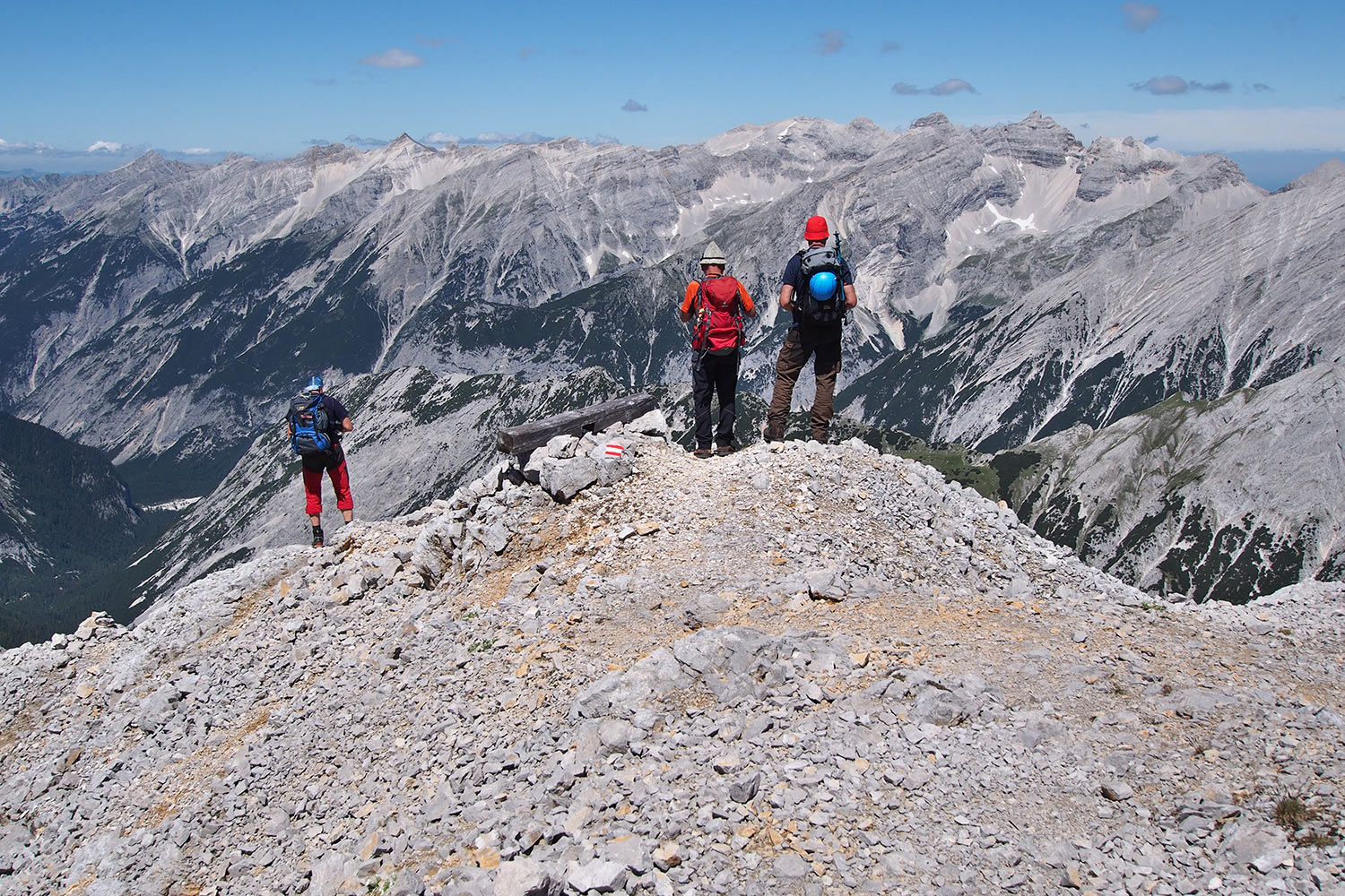 Blick von der Speckkarspitze zum Karwendelhauptkamm . Karwendel (Foto: Andreas Kuhrt 2017)