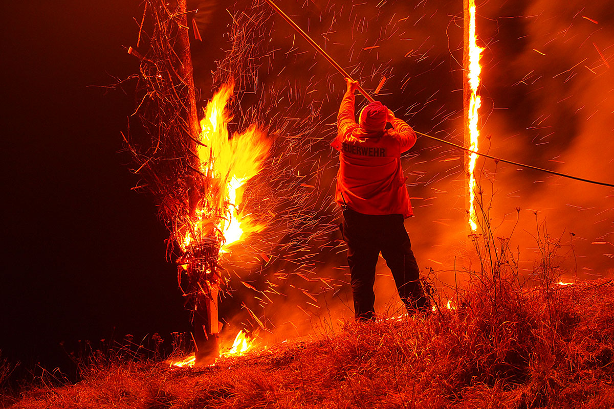 2017 Schweina: Fackelbrand auf dem Antoniusberg (Foto: Andreas Kuhrt)