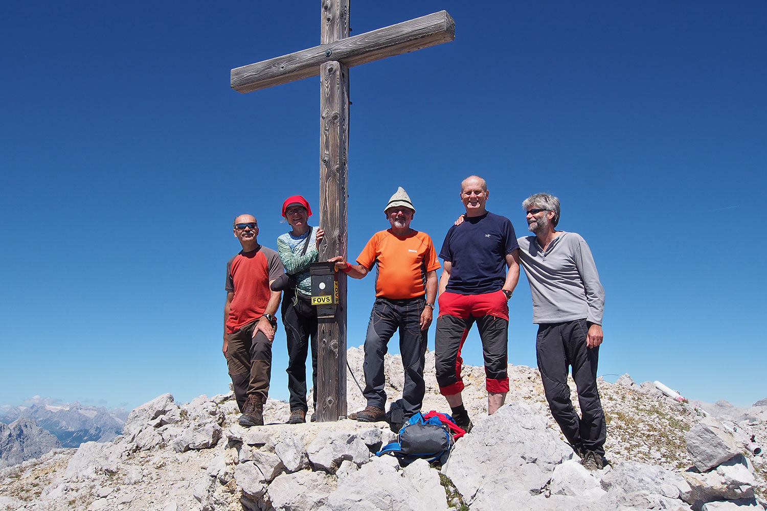 Udo, Manuela, Klaus, Robert & Andreas auf der Speckkarspitze (2621 m) . Karwendel (Foto: Andreas Kuhrt 2017)