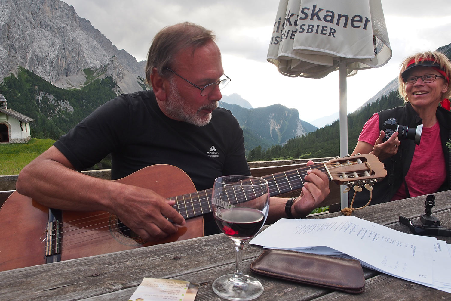 Klaus & Manuela auf der Hallerangeralm . Karwendel (Foto: Andreas Kuhrt 2017)