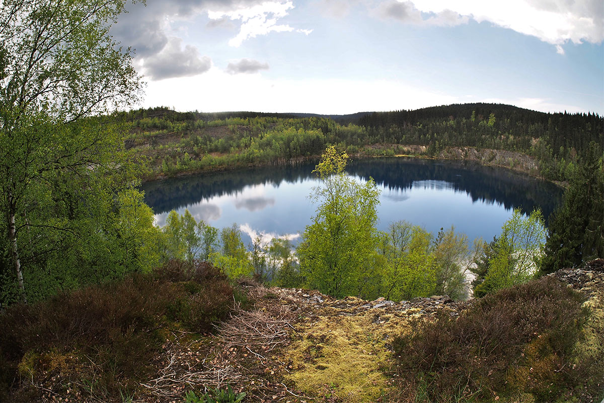 Schiefersee . Frühlingswanderung im Schieferpark Lehesten (Foto: Manuela Hahnebach 2017)