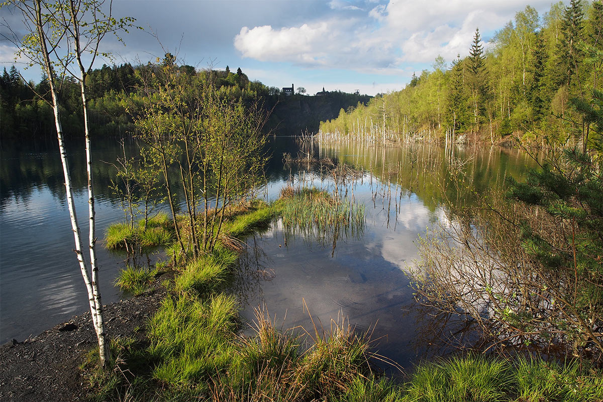 Schiefersee . Frühlingswanderung im Schieferpark Lehesten (Foto: Andreas Kuhrt 2017)