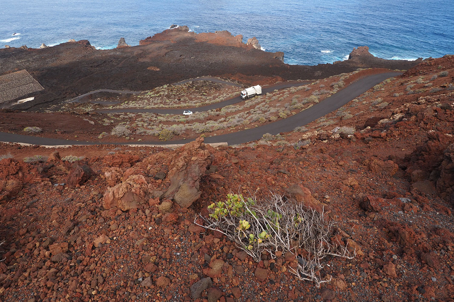 Serpentinen der Carretera Montaña zum Mirador de el Lomo Negro . El Hierro 2018 (Foto: Andreas Kuhrt)