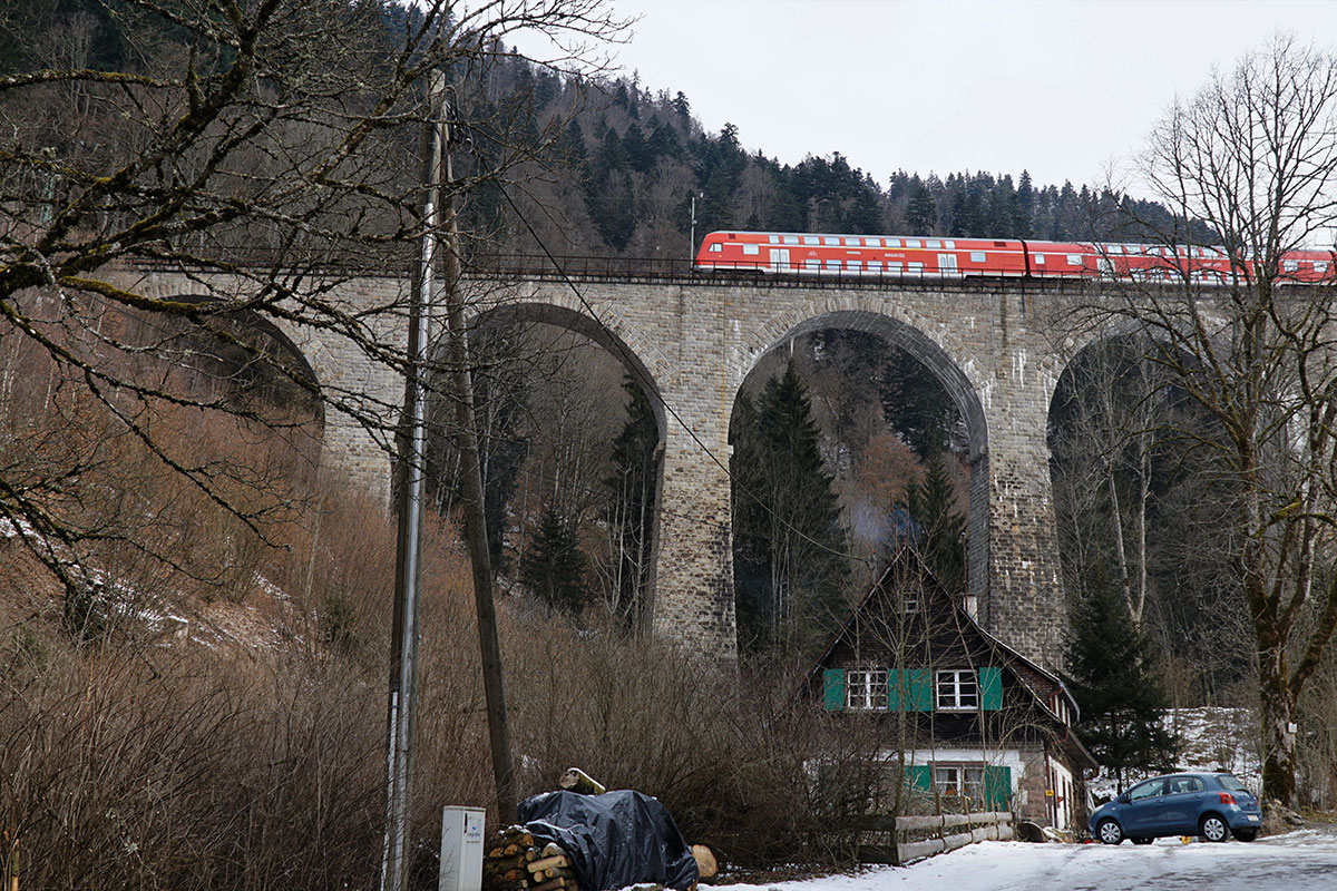 Winter im Schwarzwald: Höllentalbahn (Foto: Sylvia/Klaus Wahl)