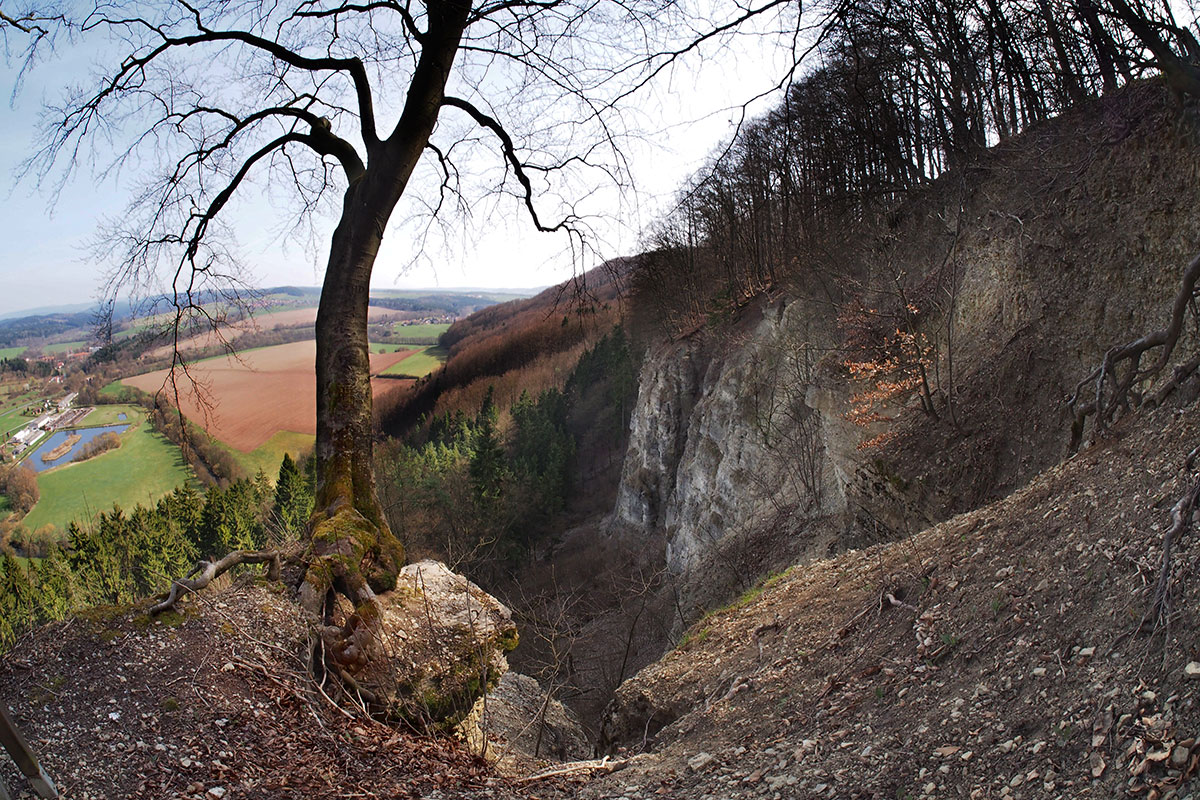 Aussicht vom Eingefallenen Berg auf das Werratal . bei Themar (Foto: Manuela Hahnebach)
