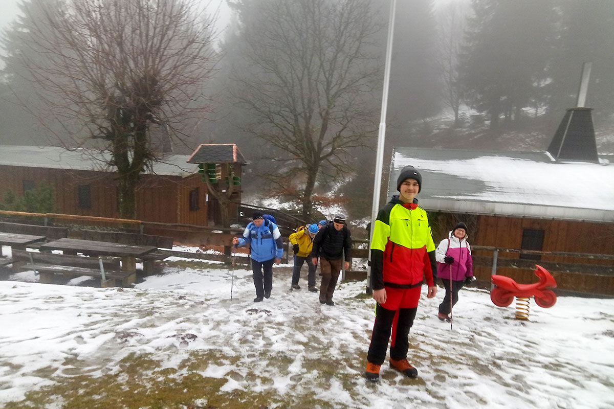 DAV Suhl: Jahresabschlusswanderung 2021: Rotteroder Höhe - Neuhöfer Wiesen