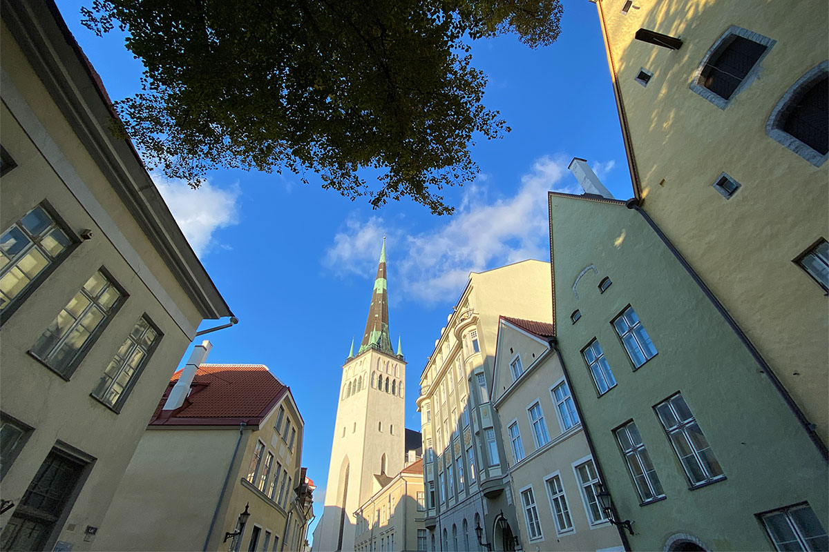 2022 Estland: Tallinn: Olaikirche (Foto: Andreas Kuhrt)