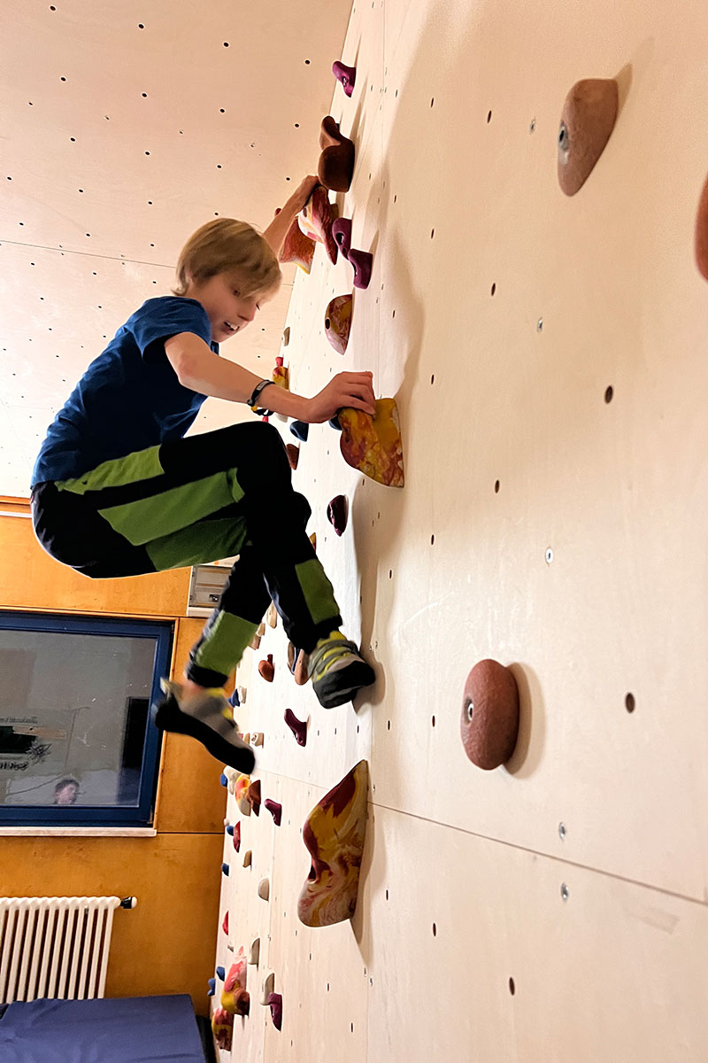 14.12.2022: Eröffnung des Boulderraums des DAV Suhl (Foto: Manuela Hahnebach)