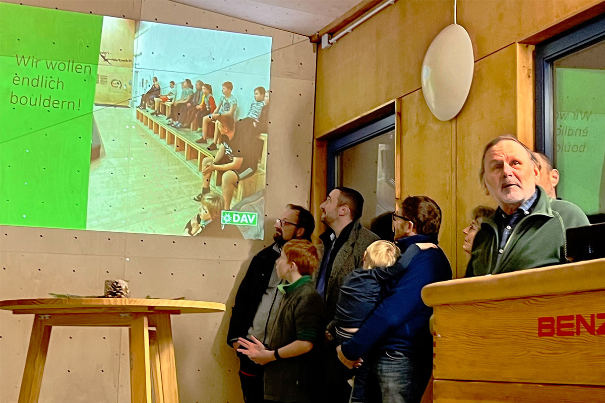 14.12.2022: Eröffnung des Boulderraums des DAV Suhl (Foto: Manuela Hahnebach)