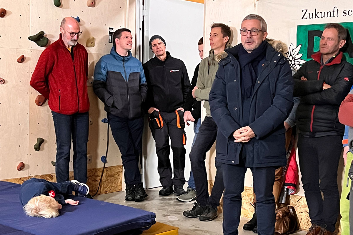14.12.2022: Eröffnung des Boulderraums des DAV Suhl (Foto: Manuela Hahnebach)