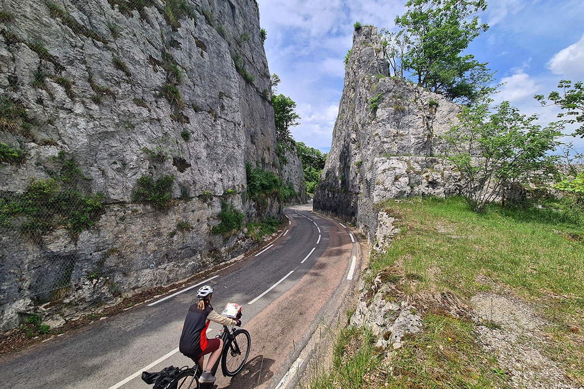 2022 Französisches Jura: Le Fer à Cheval (Thomas Wall)