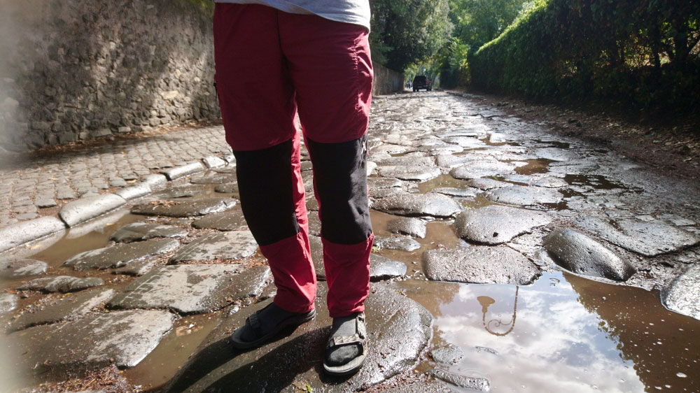 2022 Via Appia Antica: historischer Weg bei Rom, tausende Jahre alte Pflastersteine (Foto: Monika Schild)