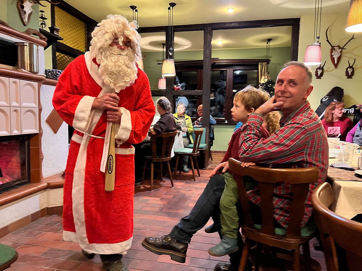 Waldhaus Ruppertus Zella-Mehlis: DAV-Suhl-Weihnachtsfeier 2023 (Manuela Hahnebach)