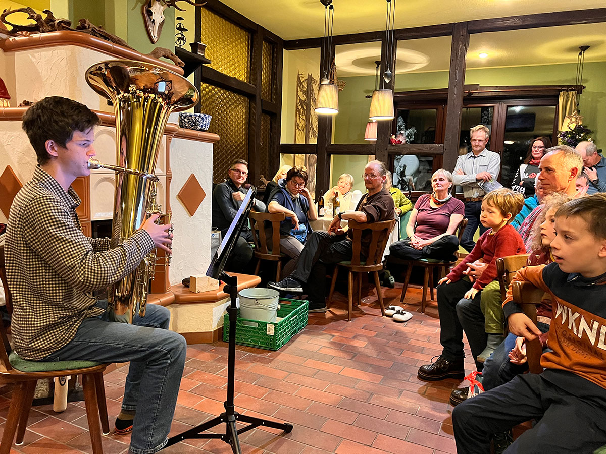 Waldhaus Ruppertus Zella-Mehlis: DAV-Suhl-Weihnachtsfeier 2023 (Manuela Hahnebach)