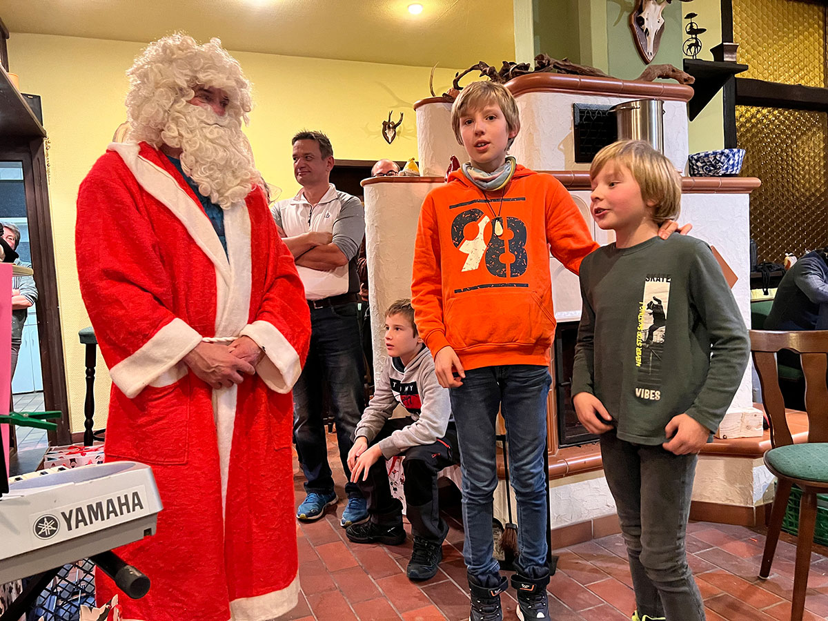 Waldhaus Ruppertus Zella-Mehlis: DAV-Suhl-Weihnachtsfeier 2023 (Manuela Hahnebach)