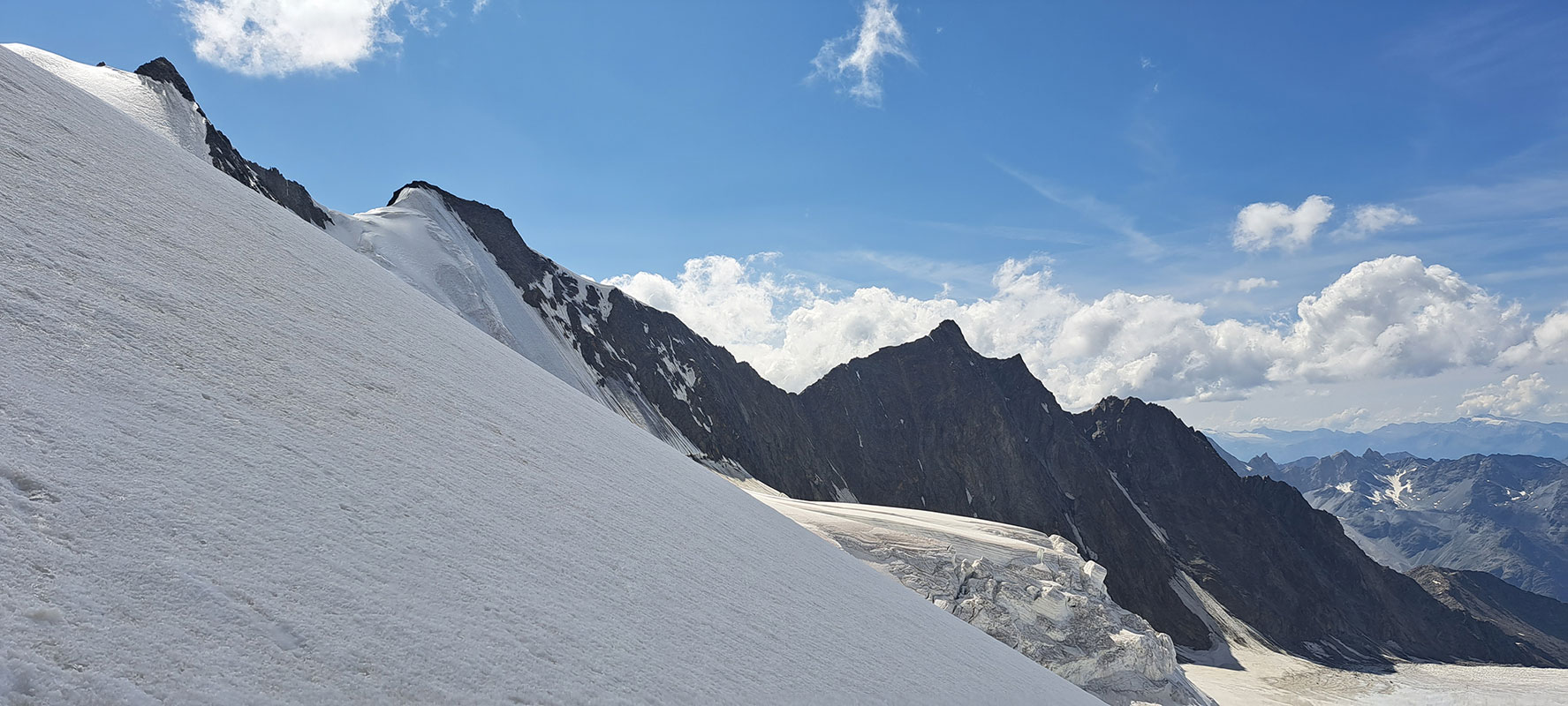 Wallis 2023: Hochtour zur Lenzspitze (Heiko Sthamer + Oliver Hartmann)