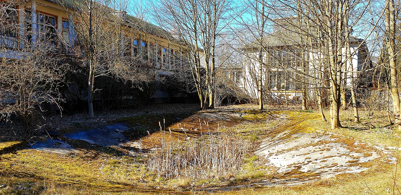 Wanderung Hohenwarte-Talsperre: ehemaliges Sanatorium Löhma (Foto: Sigrid Beck, 2025)